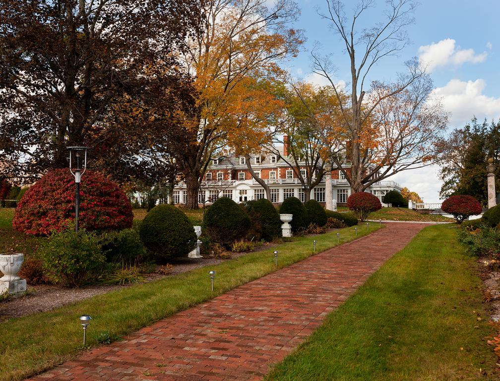 Eastover Estate And Eco Village Lenox Exterior photo